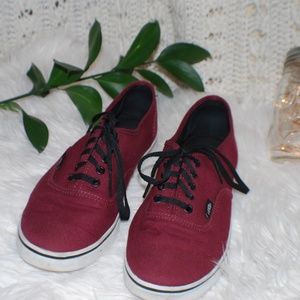 Maroon Low top Vans